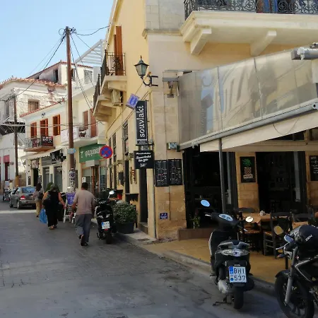 Port Apt 1-διαμερισμα στο λιμανι της αιγινας 1 Apartment *